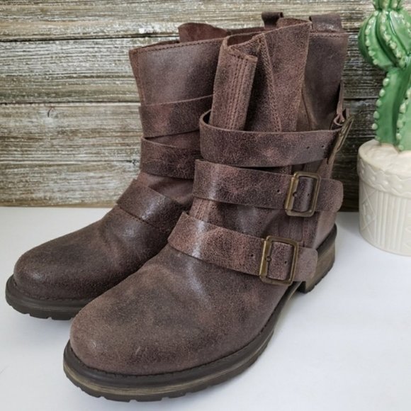 Steve Madden Shoes - 🆕Steve Madden Colony Boots